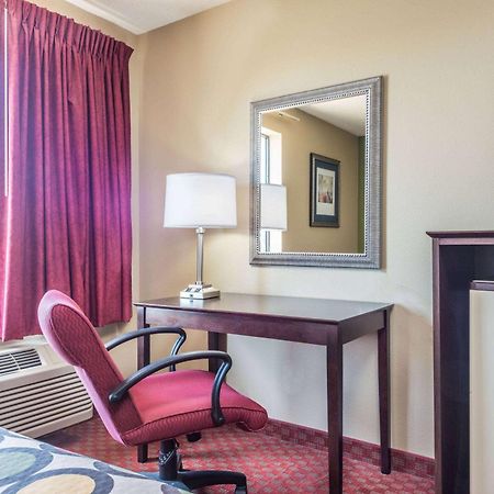 Super 8 By Wyndham Troy Il/St. Louis Area Hotel Luaran gambar