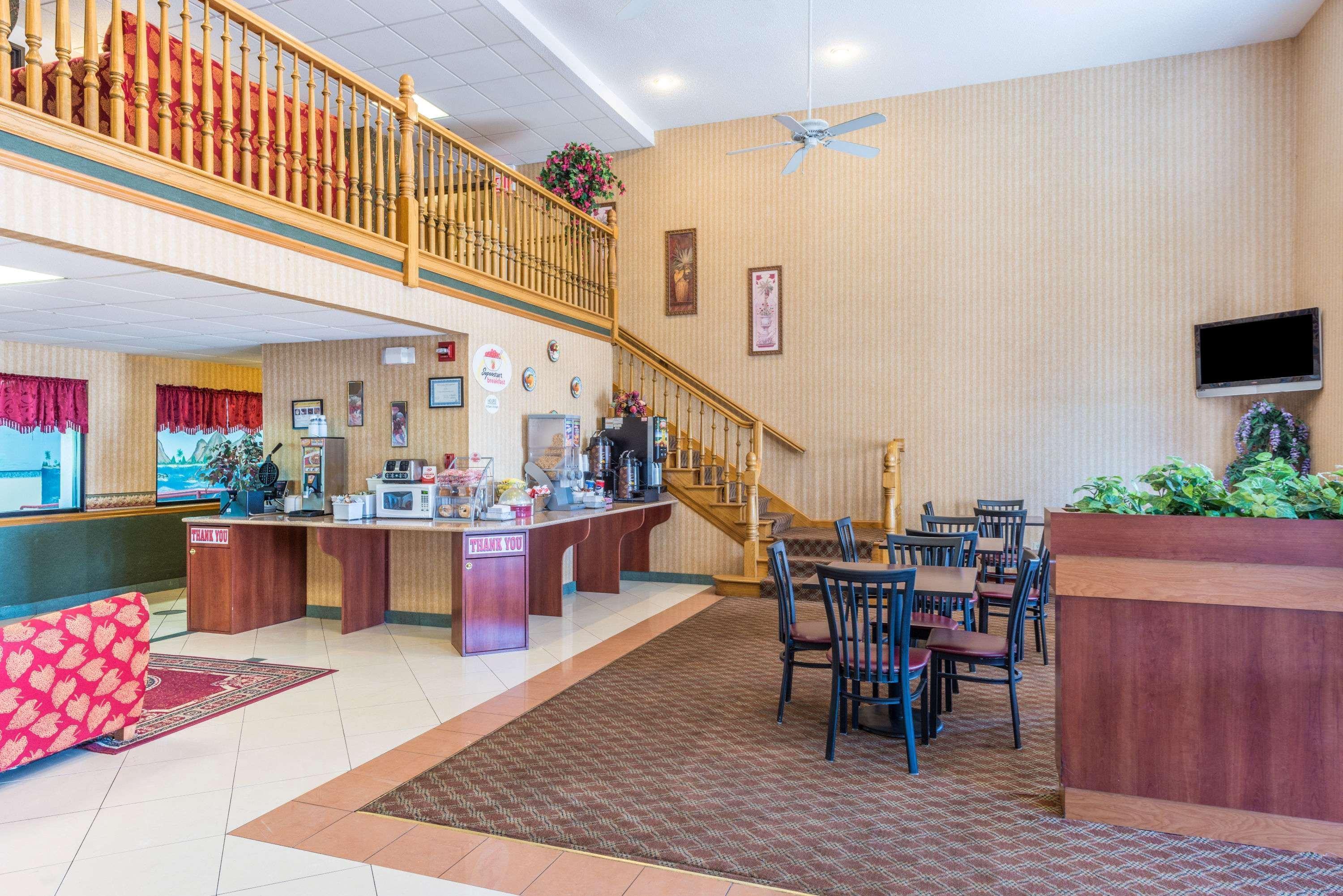 Super 8 By Wyndham Troy Il/St. Louis Area Hotel Luaran gambar