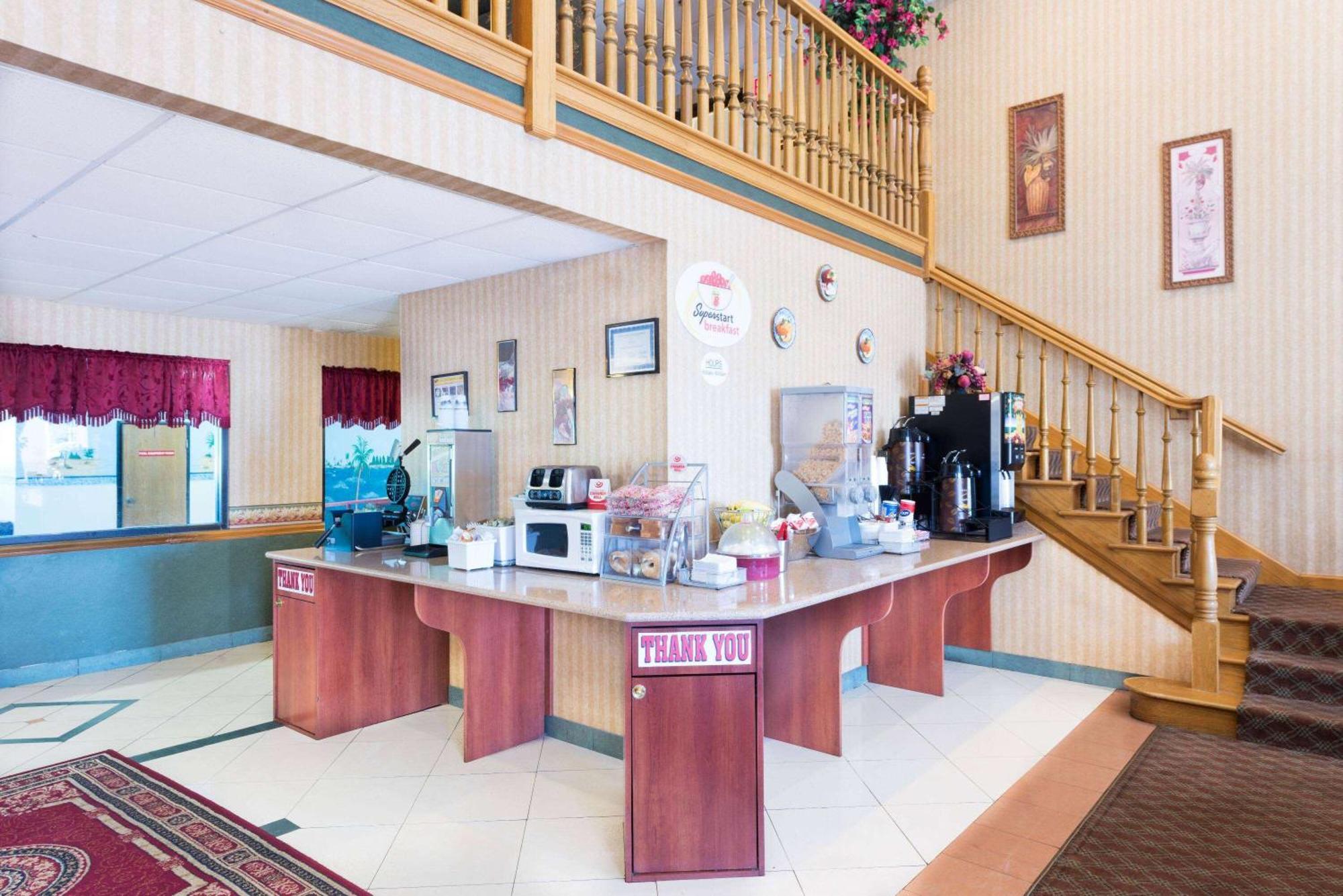 Super 8 By Wyndham Troy Il/St. Louis Area Hotel Luaran gambar