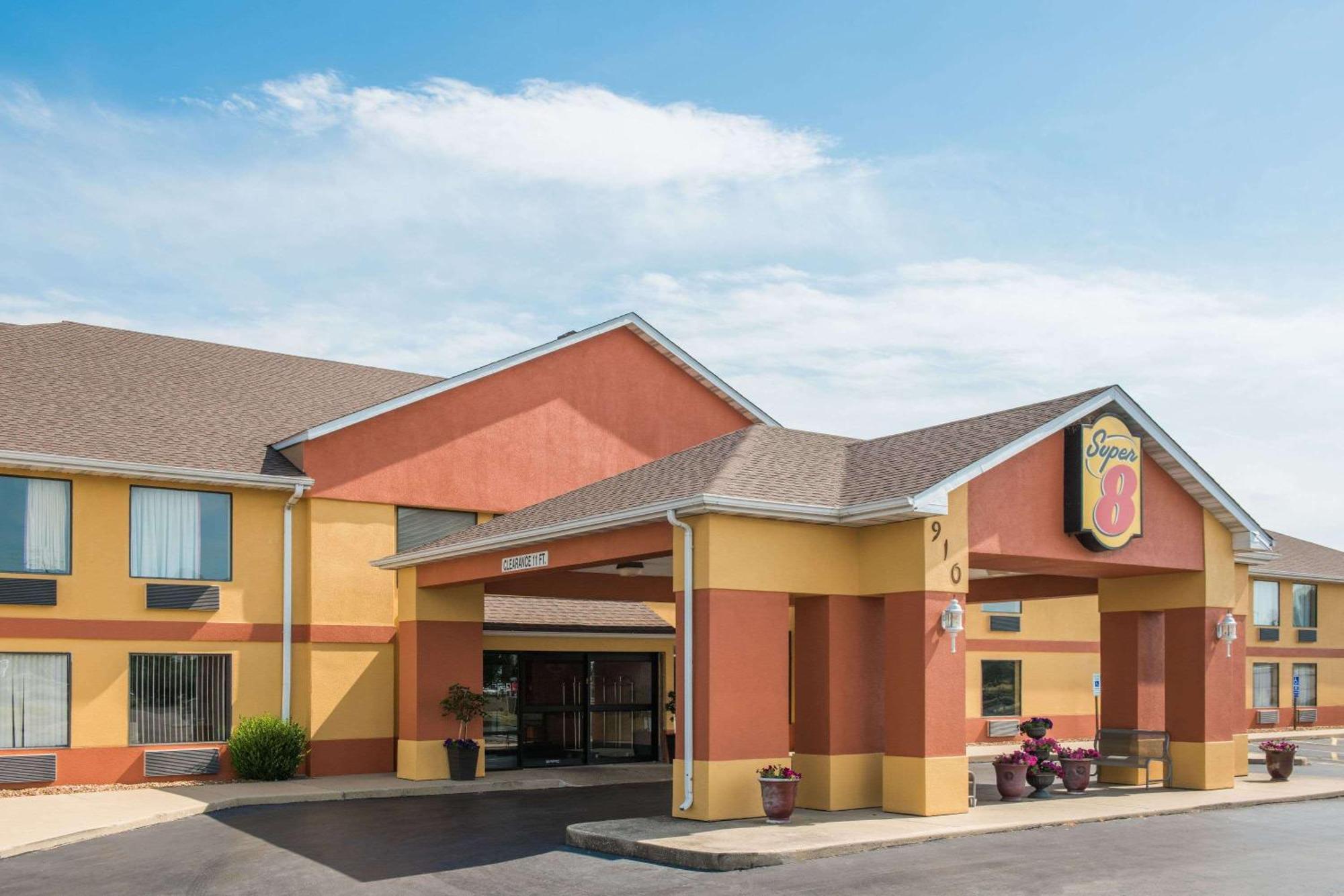 Super 8 By Wyndham Troy Il/St. Louis Area Hotel Luaran gambar